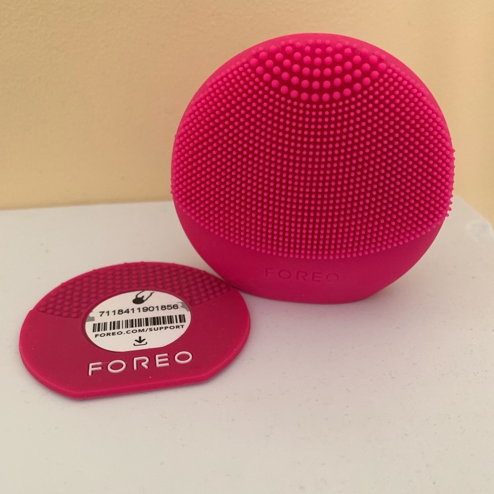 Foreo facial cleanser